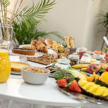 Hotel Noah Ріміні Екстер'єр фото