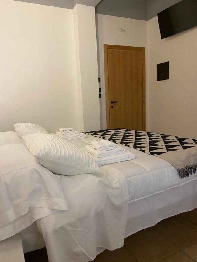 Hotel Noah Ріміні Екстер'єр фото